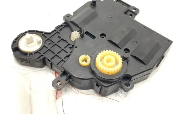 Toyota Corolla E210 E21 Air flap motor/actuator 063800-9004