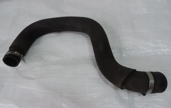 Intercooler hose/pipe