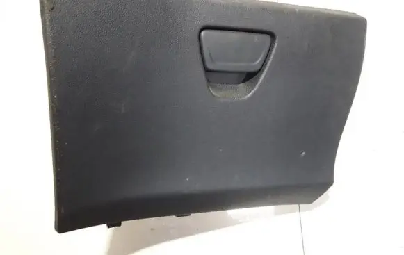 Ford Fiesta Glove box 8a6114k016ad 8a61-14k016-ad