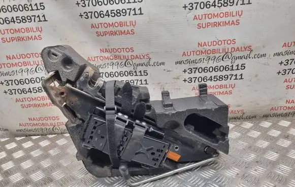 Volkswagen Touareg I Tool set 7L0012112