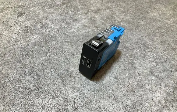USB socket connector