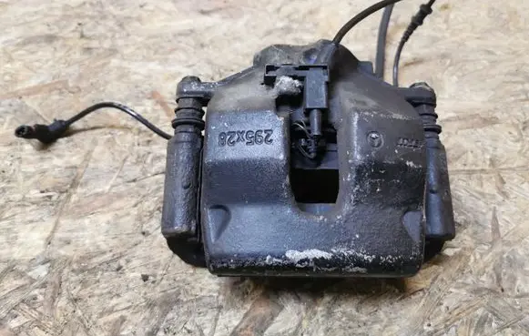 Mercedes-Benz C W204 Front brake caliper 4848 295X28