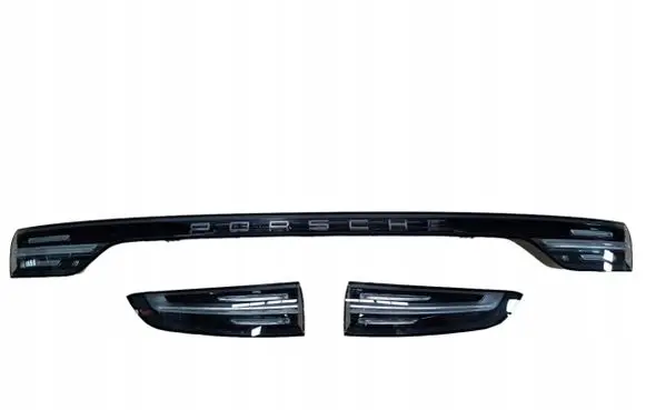 Porsche Cayenne (9PA) Rear/tail lights 9Y0945081R