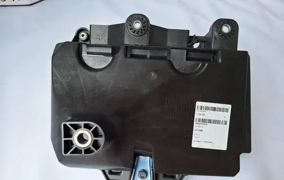 Seat Toledo IV (NH) Battery box tray 6R0915335B LE1637883
