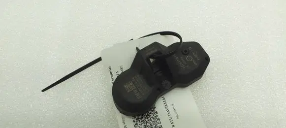 BMW 5 F10 F11 Tire pressure sensor 6790054