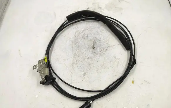 Honda CR-V Fuel cap flap release cable 