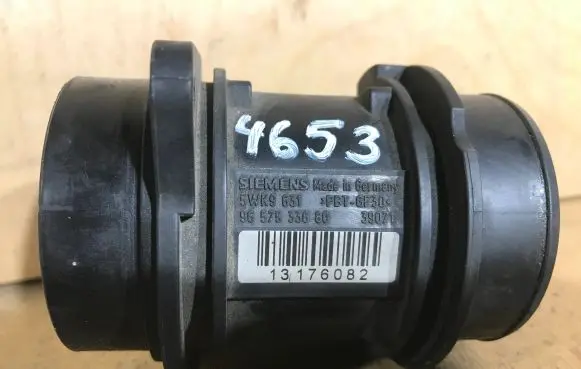 Citroen C2 Mass air flow meter 5WK9631 9657533680