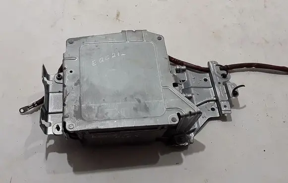 Mercedes-Benz EQC Voltage converter inverter A0009009721