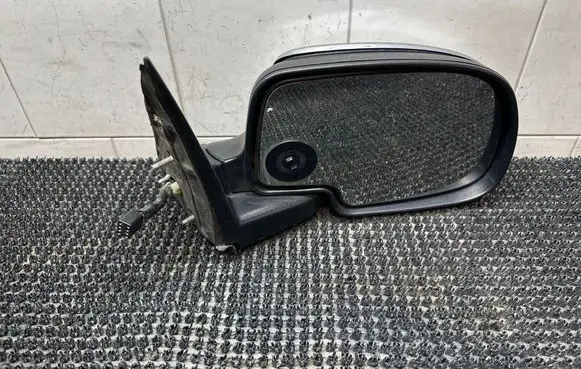 Cadillac Escalade Front door electric wing mirror 8209600