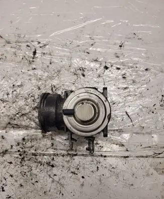 Audi A6 S6 C5 4B EGR valve 724809200