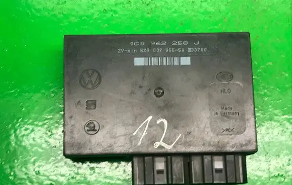 Volkswagen PASSAT B5.5 BSM Control unit 1C0959258J