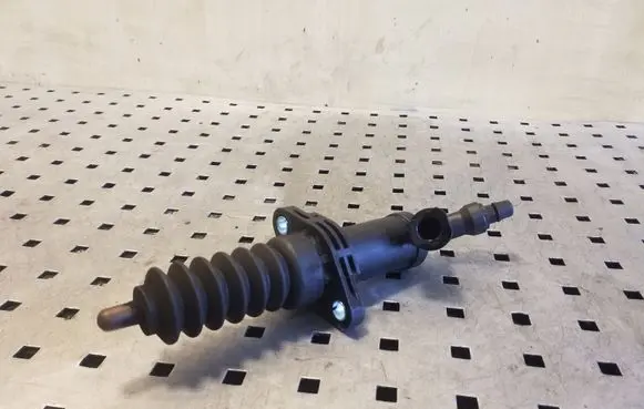 BMW X1 E84 Clutch slave cylinder 6785964
