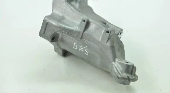 Mercedes-Benz E W212 Engine mounting bracket A6512233504