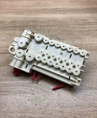 BMW 5 E39 Battery relay fuse 8370640 8370638