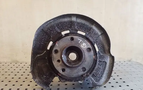 BMW X5 E70 Rear wheel hub 6770983