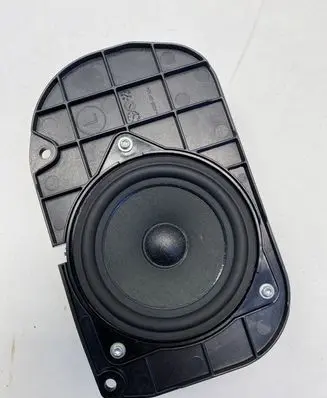 BMW 5 F10 F11 Parcel shelf speaker 9239183