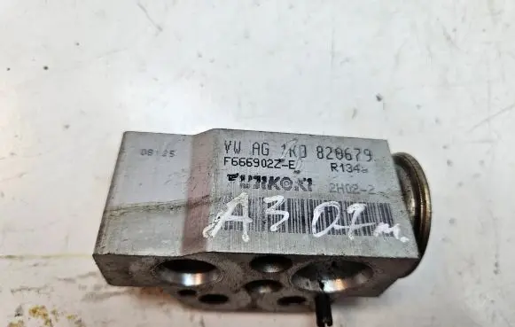 Audi A3 S3 8P Air conditioning (A/C) expansion valve 1K1820103