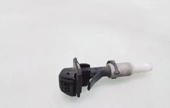 BMW 1 E81 E87 Windshield washer spray nozzle 