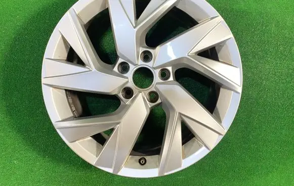 Volkswagen Tiguan R18 spare wheel 5NA601025AD