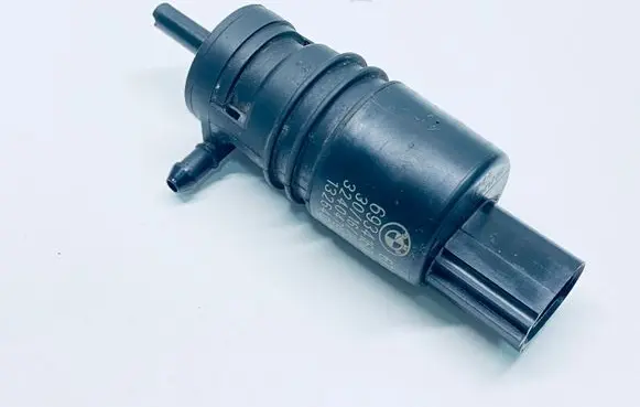 BMW 7 F01 F02 F03 F04 Windscreen/windshield washer pump 6934160 67126934160
