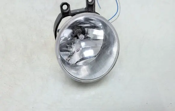 Toyota Yaris XP210 Front fog light 8122002110 90008499
