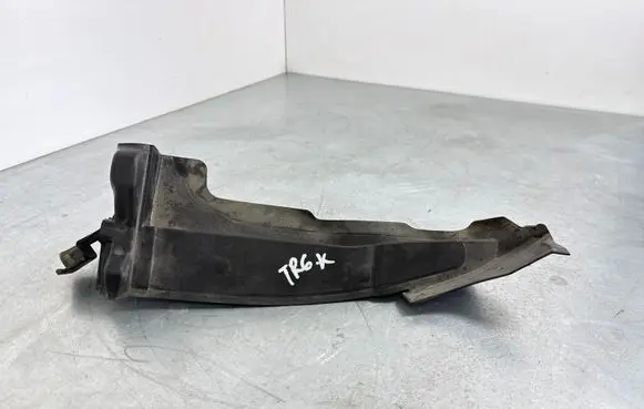 Volkswagen Touareg III Fender end trim 760819335C