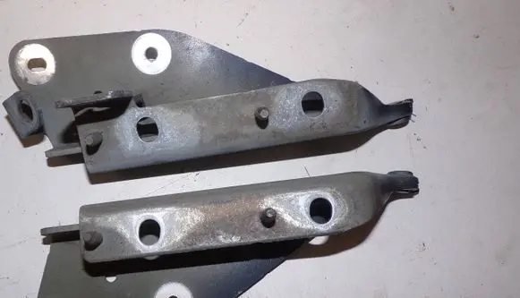 Citroen C3 Engine bonnet/hood hinges 9637365580