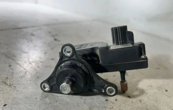 Dodge Challenger Gearbox-reducer motor 73380 ECDA90 17C16