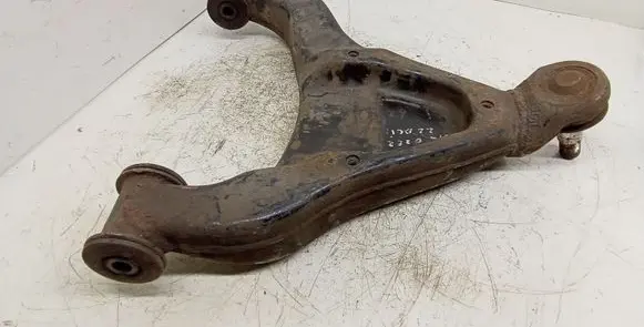 Mercedes-Benz Sprinter W901 W902 W903 W904 Front lower control arm/wishbone 220800R3 90400