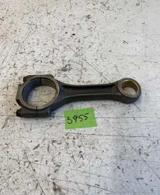 Volkswagen PASSAT B6 Connecting rod/conrod 033A