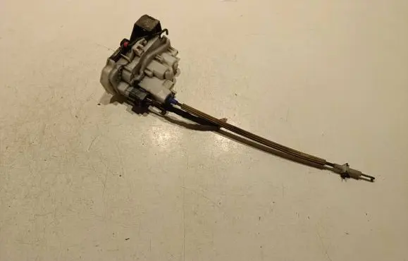 Fiat Doblo Front door lock 51810889 SST08SEZ02TX
