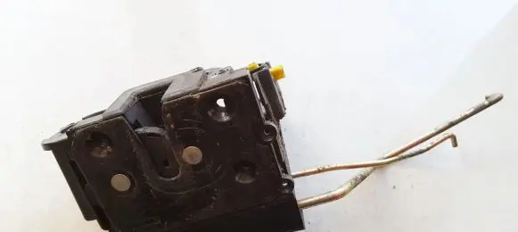 Hyundai Getz Front door lock