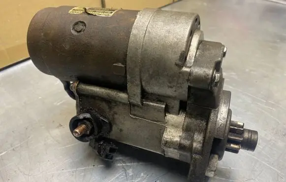 KIA Carens II Starter motor 3610027010 031013190