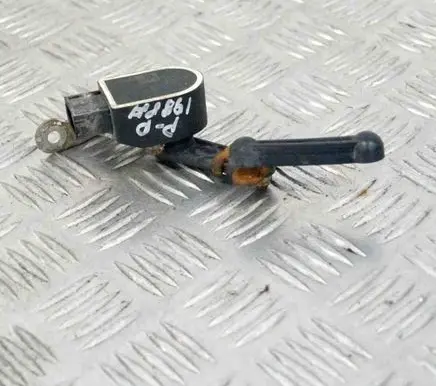 BMW 6 F12 F13 Air suspension front height level sensor 6784072