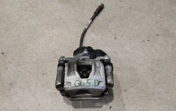 Rear brake caliper
