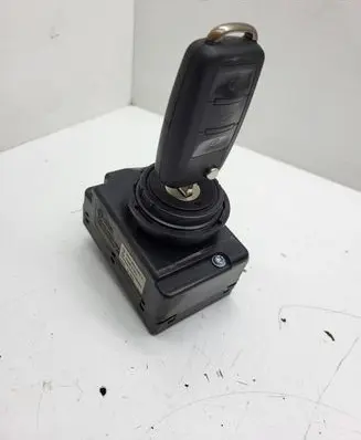 Volkswagen Touareg I Ignition lock 3D0905865E 33300101