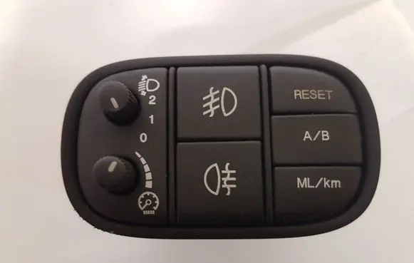 Fog light switch