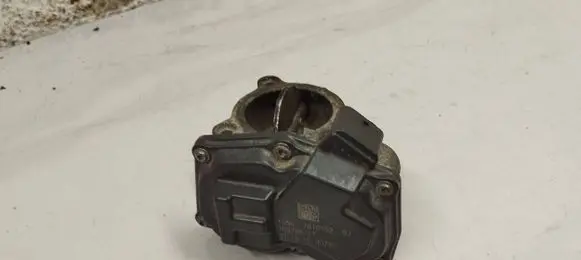 BMW 6 F12 F13 Throttle valve 7810752
