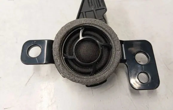 Hyundai Tucson TL Front door high frequency speaker 96310D7100