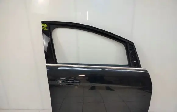 Ford C-MAX II Front door 