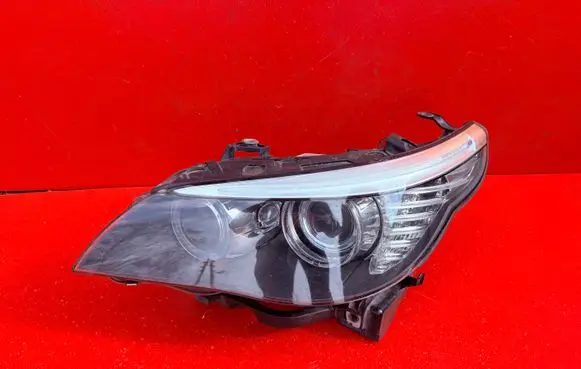 BMW 5 E60 E61 Headlight/headlamp 7177739