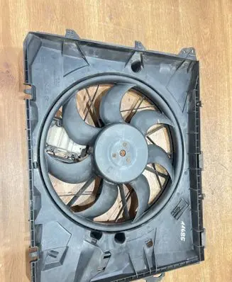 BMW 1 E81 E87 Electric radiator cooling fan 7523258 3213238 1137328144