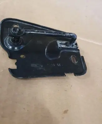 Audi A3 S3 8V Engine bonnet/hood lock/latch loop/hook 8V0823186B 8V0823186C