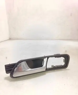 Volkswagen Touran I Front door interior handle 1T1837113C