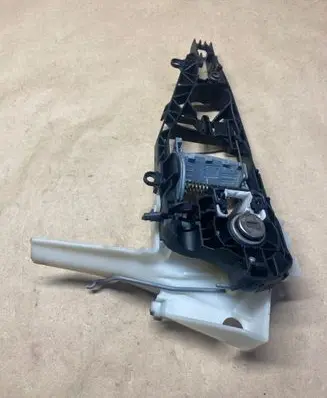 BMW 2 F46 Front door exterior handle/bracket 7401209 14498211