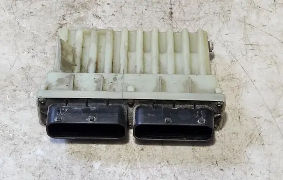 Opel Zafira A Fan control module 24410130 15396912
