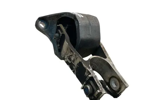 Volvo XC90 Engine mount bracket 31339951
