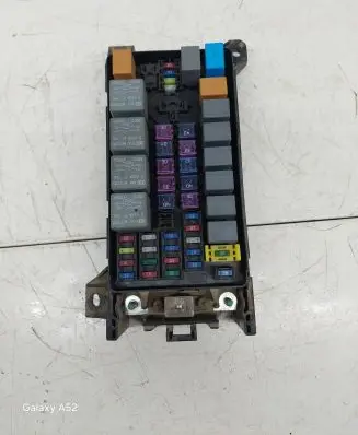 KIA Sorento Fuse box set 911613E010 1006A25025 BE0100610250507