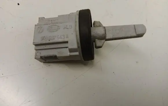 Volkswagen Touran I Interior temperature sensor 1K0907543A