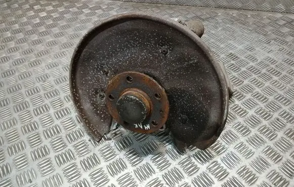 Audi A4 S4 B8 8K Rear wheel hub spindle/knuckle 